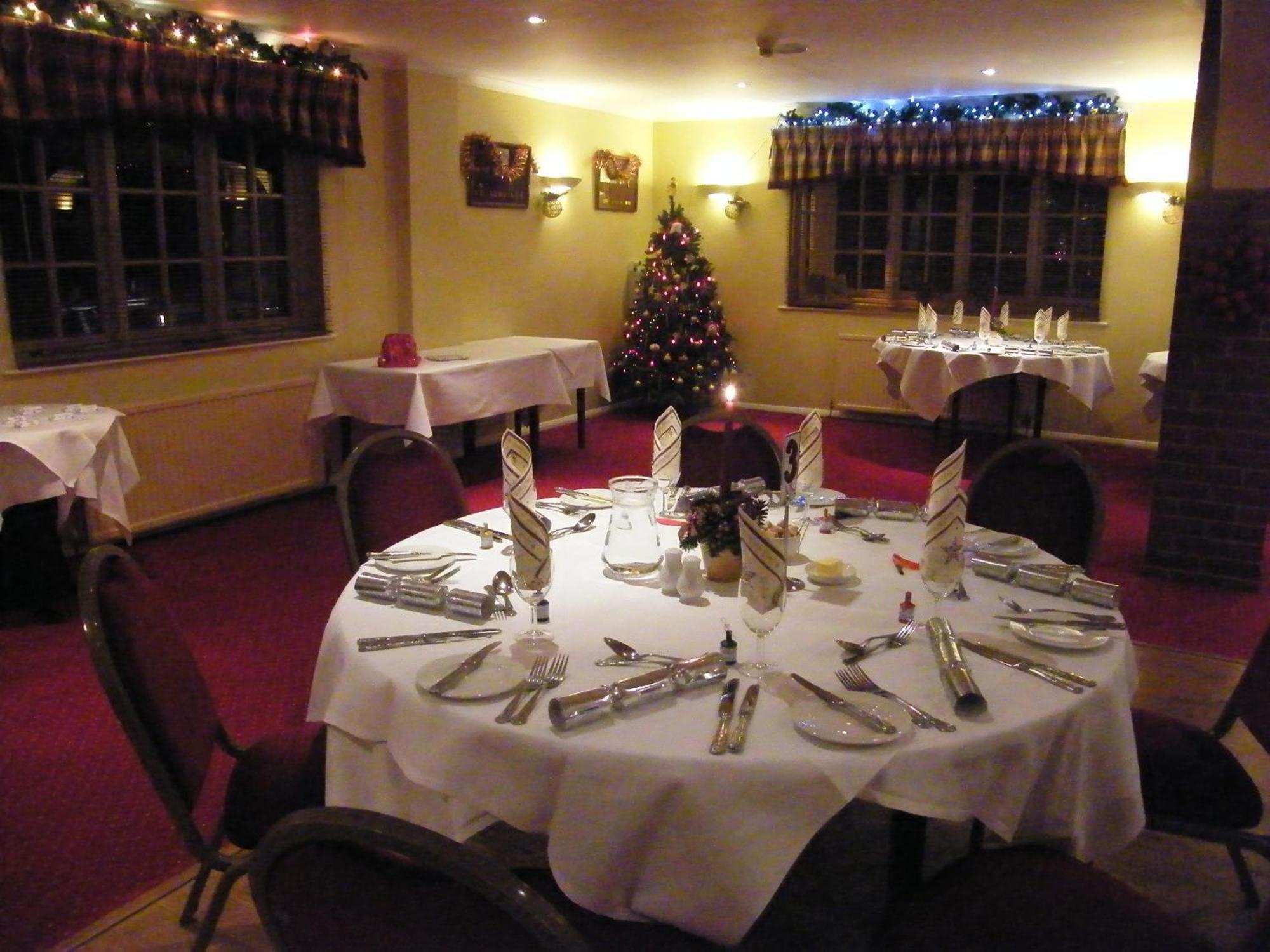 Tumbling Weir Hotel 2*