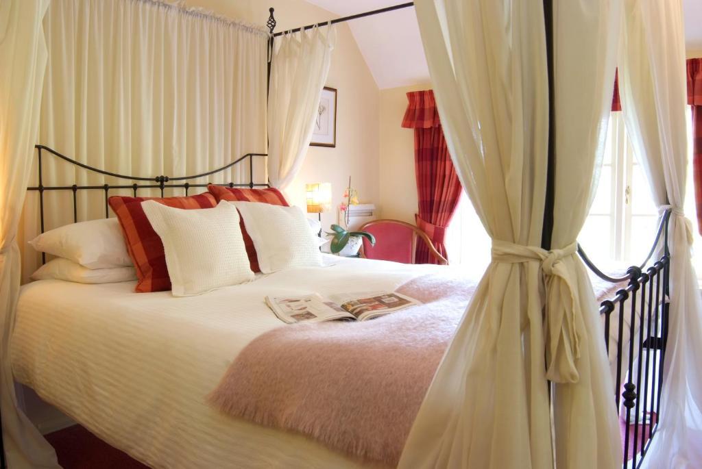Tumbling Weir Hotel Ottery St Mary